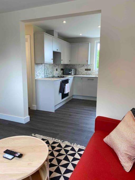 Larks Leaze Lodge, Steeple Ashton, Wiltshire Trowbridge Ngoại thất bức ảnh