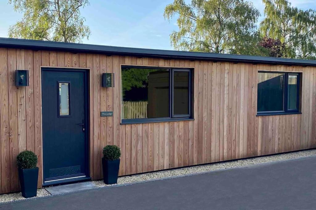 Larks Leaze Lodge, Steeple Ashton, Wiltshire Trowbridge Ngoại thất bức ảnh